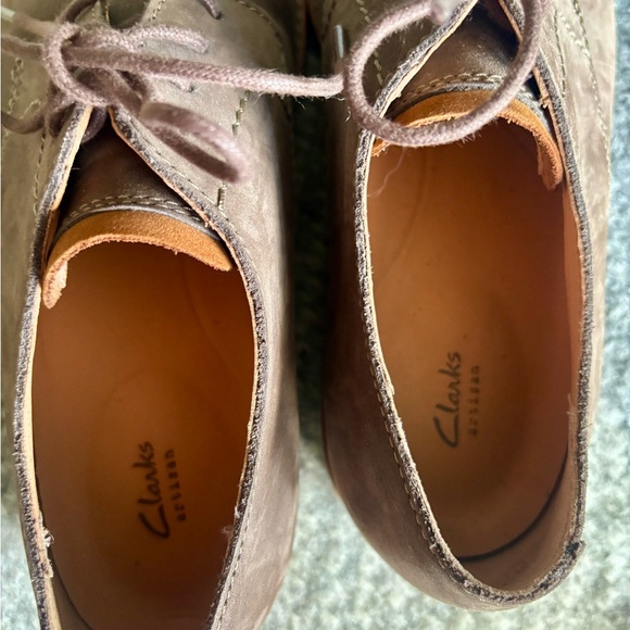 Clarks Artisan Suede Leather Oxfords Size 10M